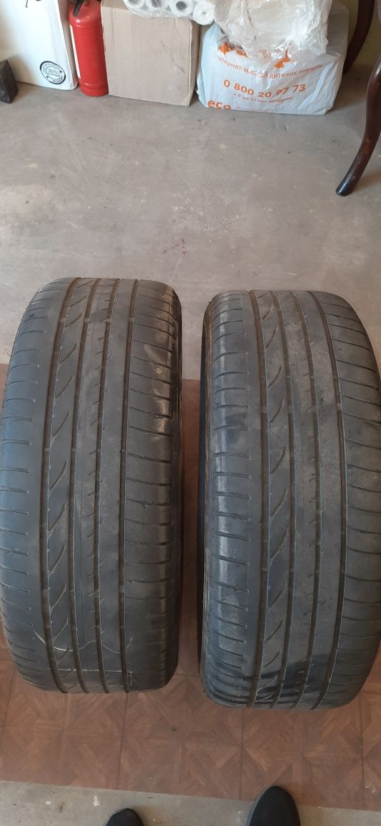 Резина 255/45 r20 Toyo 2шт и Brigestone 2шт  б/у комплект