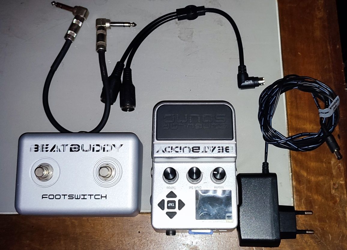 Pedal beat buddy com cartão de memória, pedal footswitch e cabos