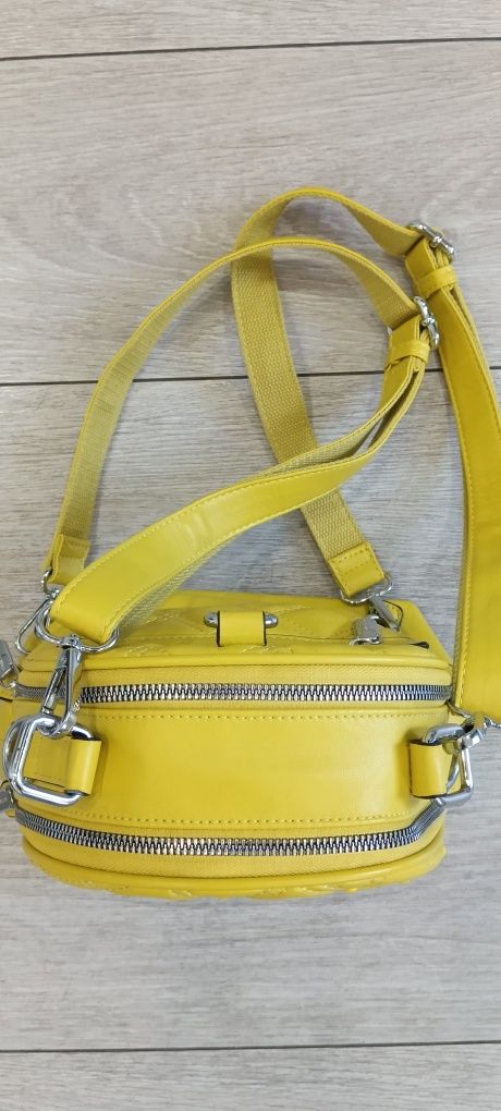 Рюкзак женский, жёлтый, кожаный Velina Fabbiano