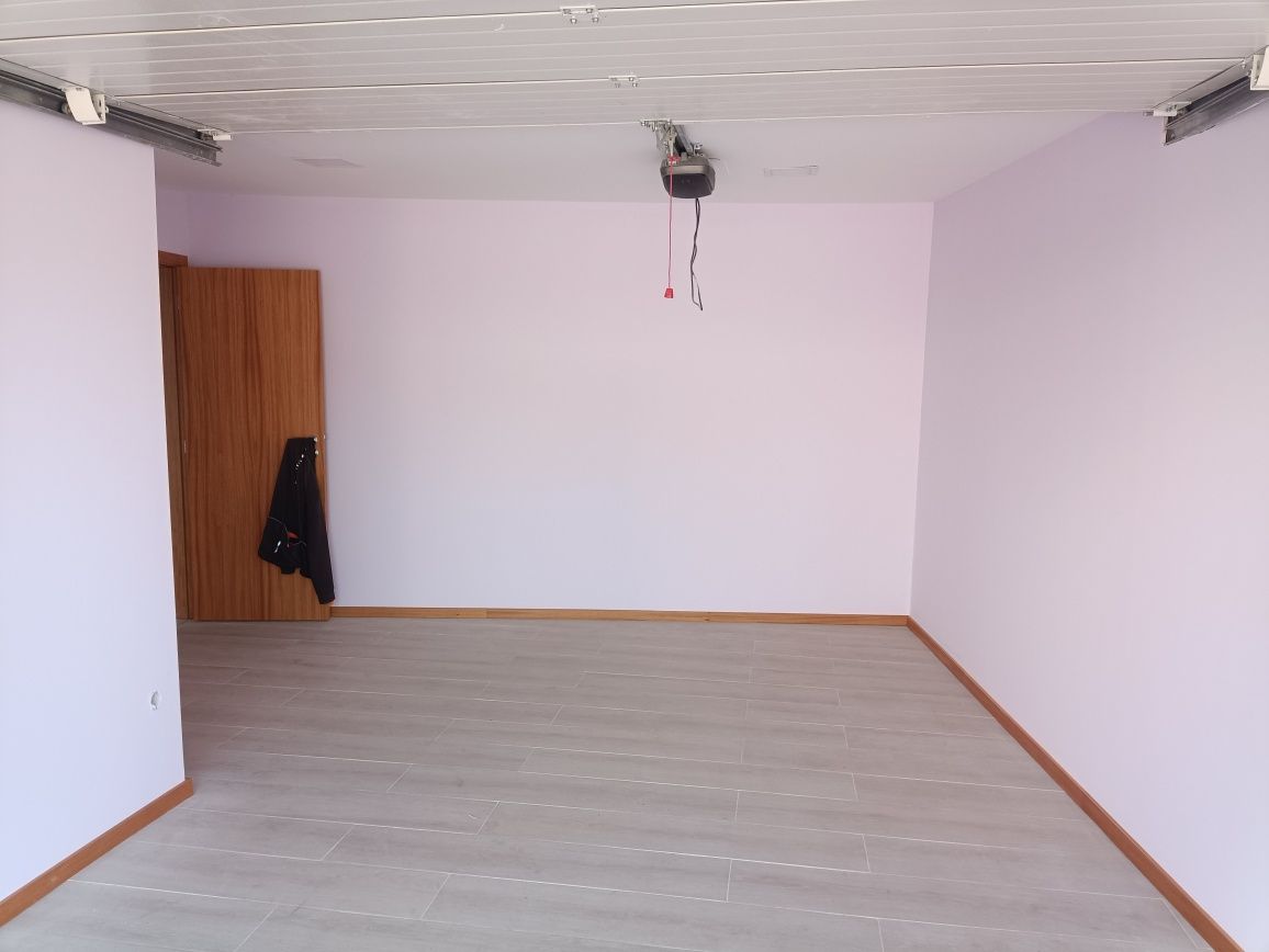 Vende se moradia em Pedroso