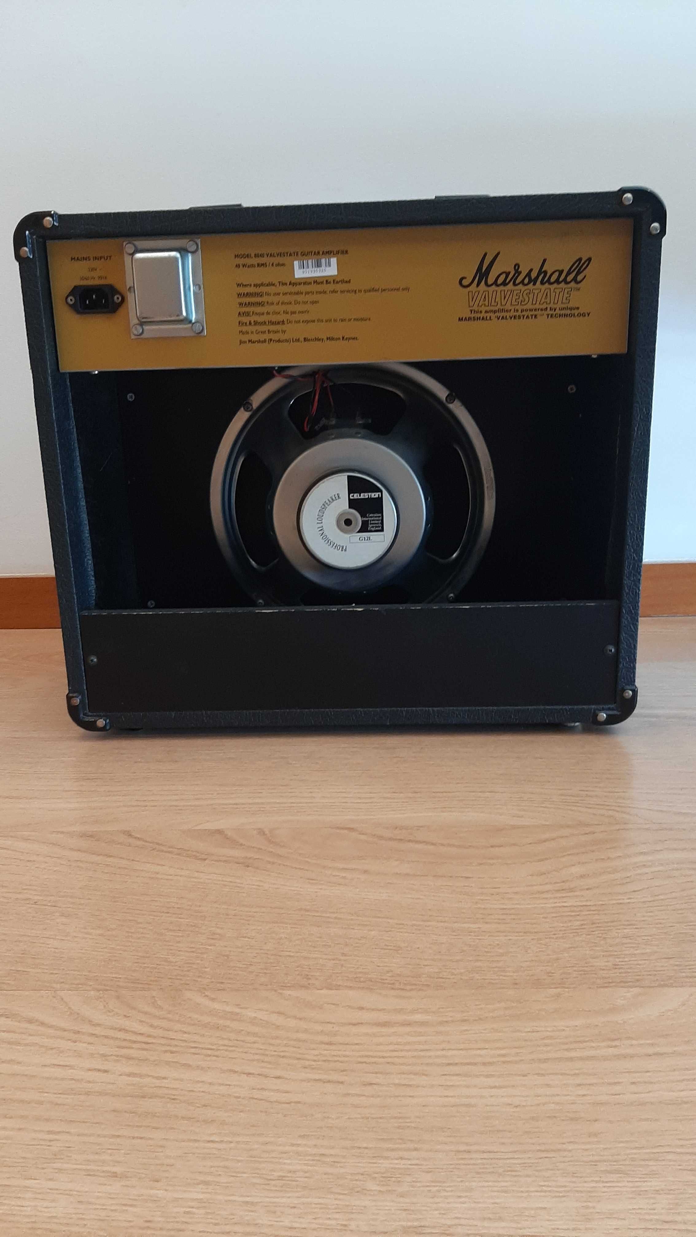 Amplificador marshall 40 volt 8040