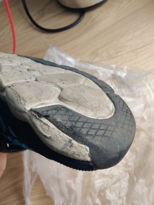 Sportowe buty adidasy dziecięce 28 bejo