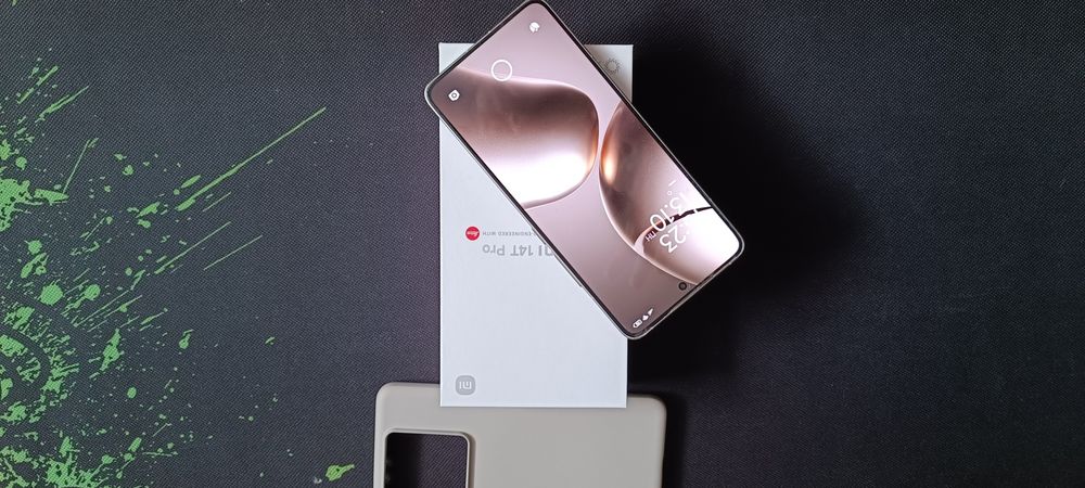 Продам Xiaomi 14t pro 12/512