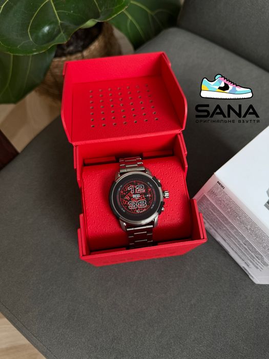 Продаю оригінальний годинник DIESEL Gen 6 Smartwatch Griffed DZT2042