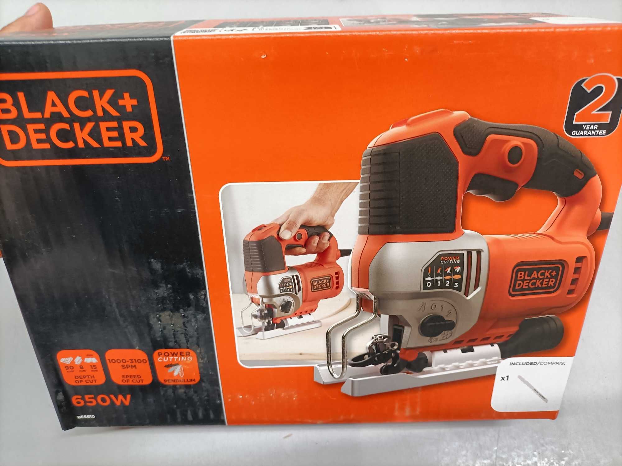 Serra tico tico BLACK&DECKER  650 W  *NOVA*