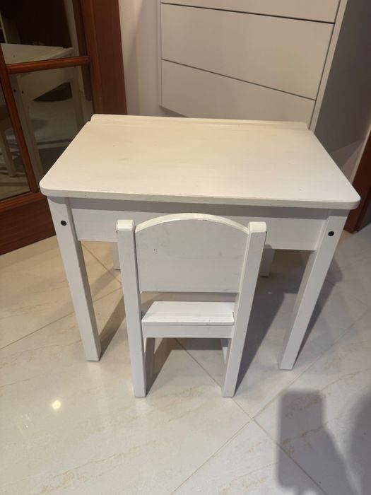 SUNDVIK krzesło oraz
Biurko dla dziecka, biały, 60x45 cm