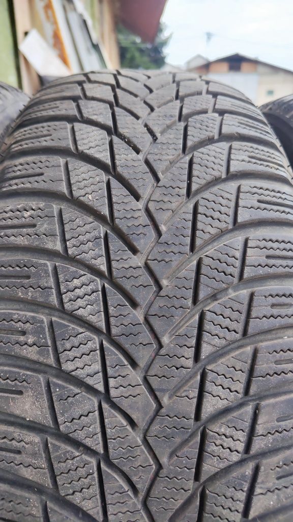 Шини Lassa Snoways4 205 55 R16