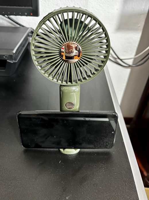 Ventoinha Portátil com Stand para Movel