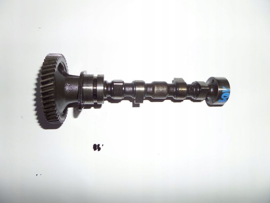 10834 Wałek rozrządu Z402 KUBOTA AIXAM