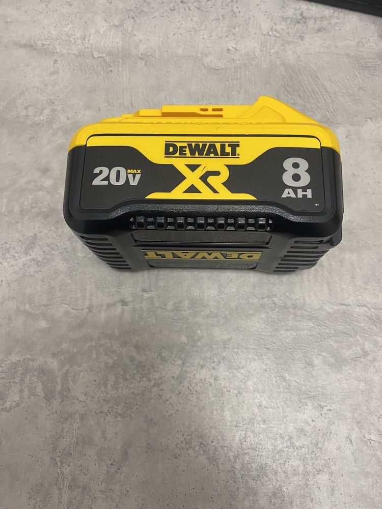 DeWALT ОРИГІНАЛЬНІ НЕ підробка акумуляторні батареї різної ємкості