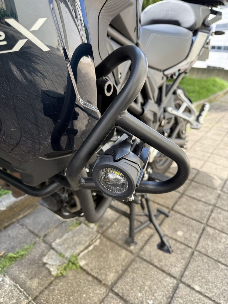 Benelli TRK 502X poucos kms