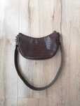 Torebka brązowa Reserved półksiężyc na ramie crossbody