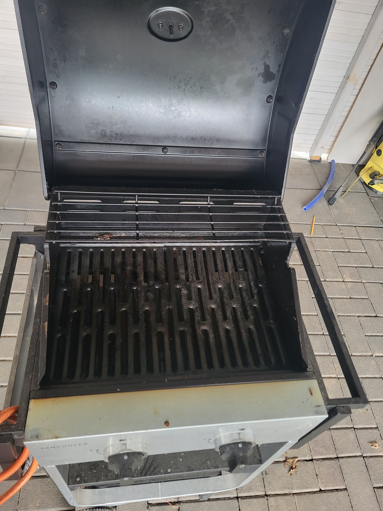 Grill gazowy ogrodowy