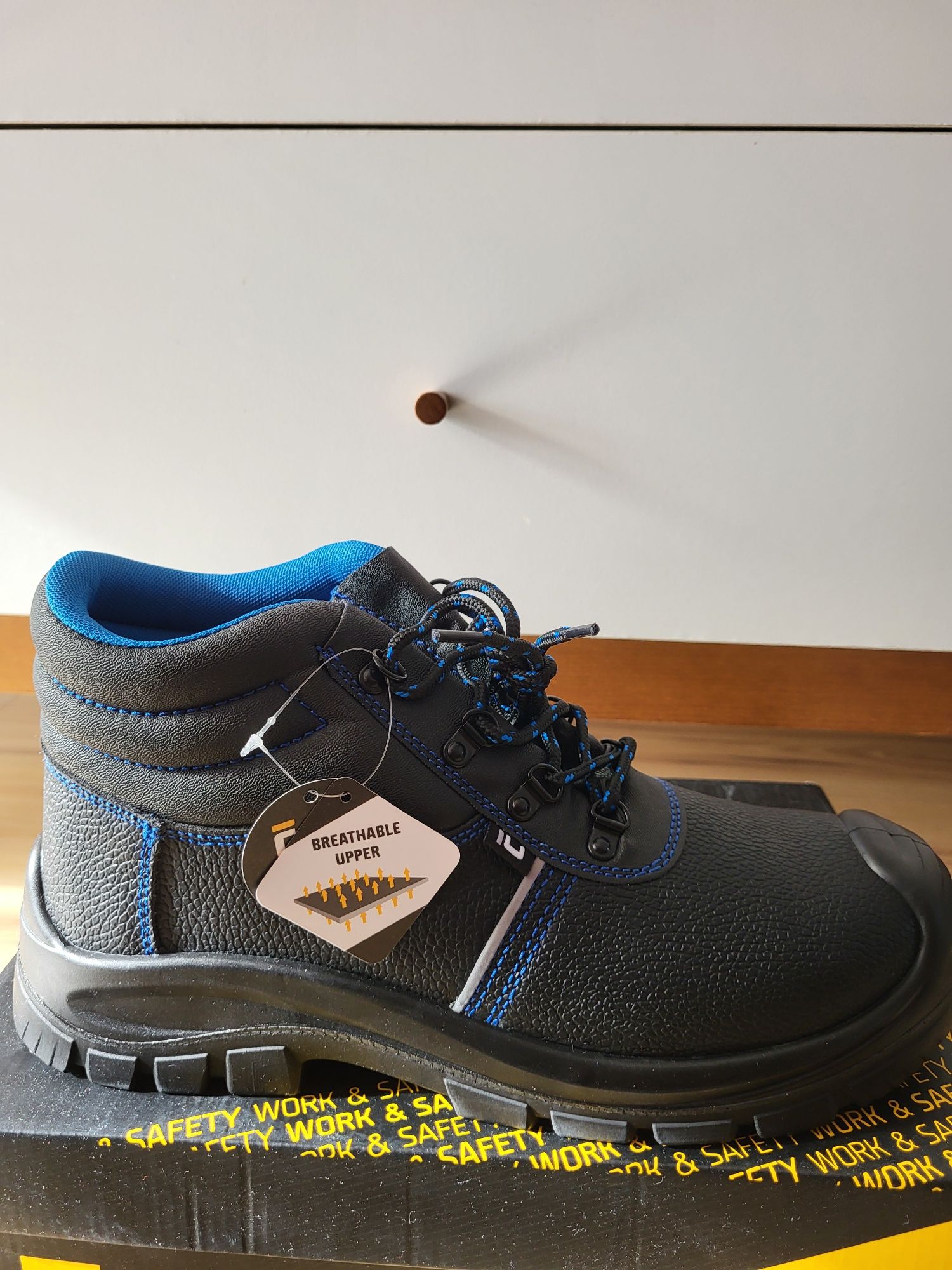 Buty robocze nowe rozmiar 45