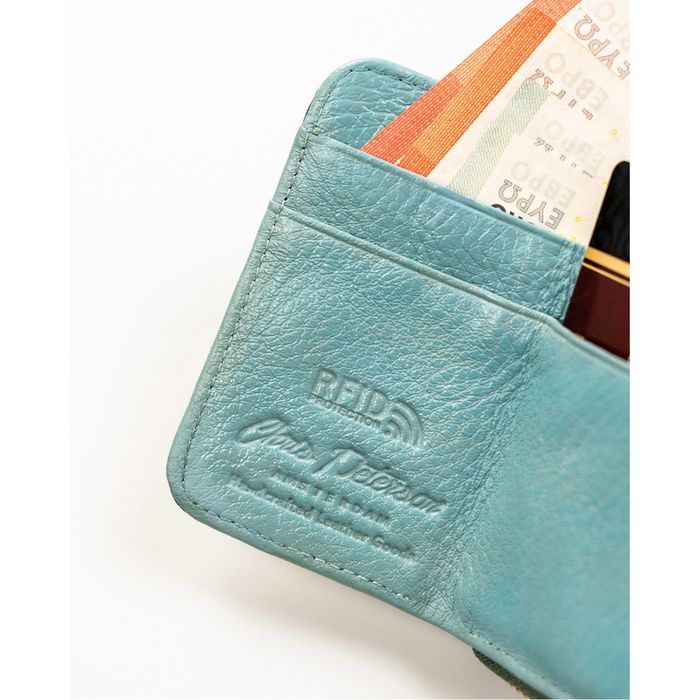 portfel damski skórzany ze złotymi okuciami i ochroną rfid - peterson