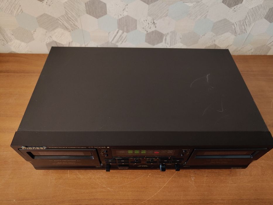 Magnetofon kasetowy Pioneer CT-W208R zadbany