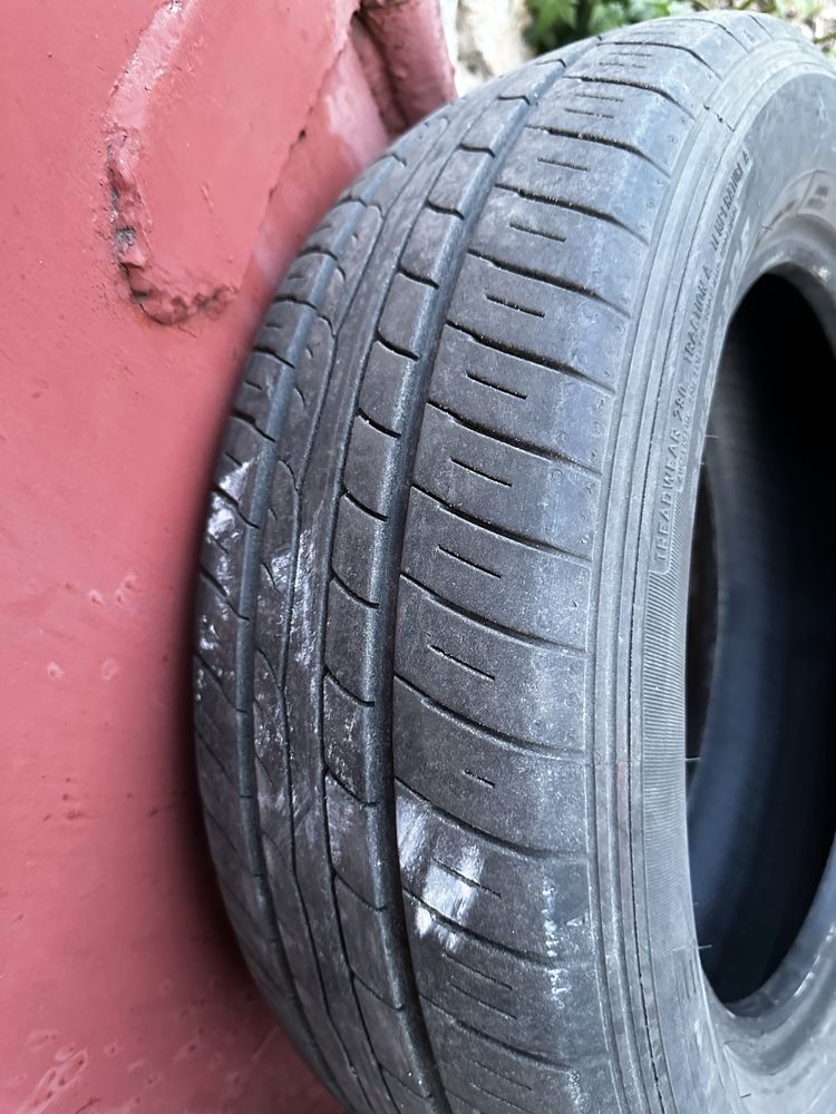 Автошини літні Dunlop 175/65 r15