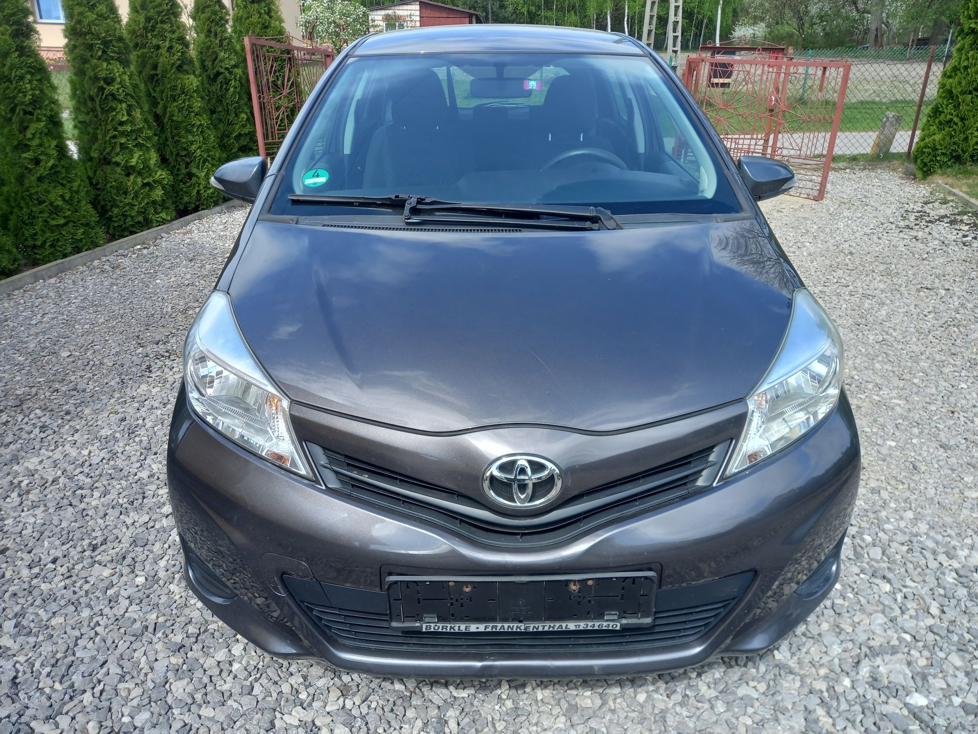 Toyota yaris 1.3 klima 6 biegów