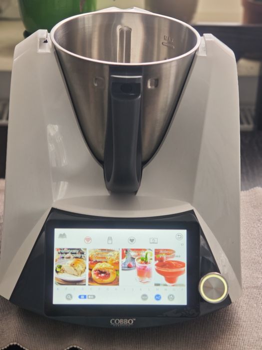 Wielofunkcyjny robot kuchenny Cobbo 7