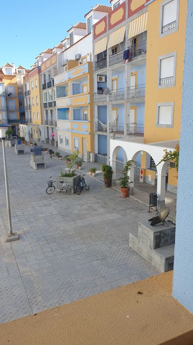 Arrendamento de um quarto para casal em Vila Real de Santo António