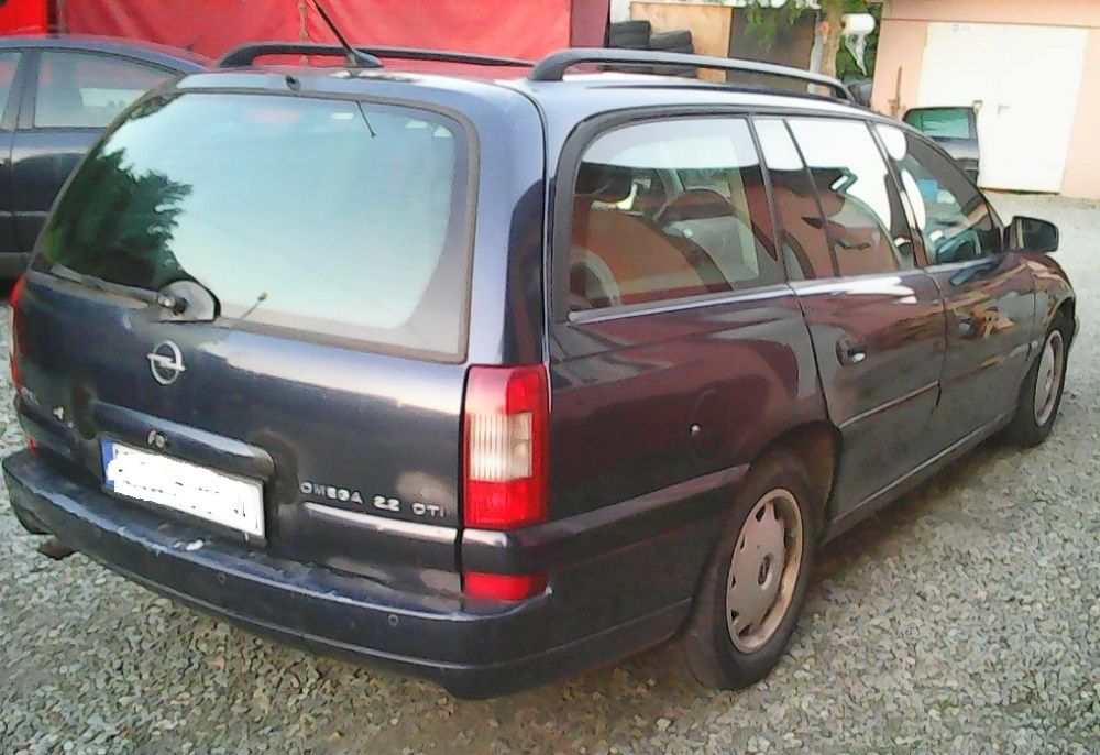 Opel Omega B FL C Kombi Tył Zderzak Z20H Lampy Odblaski PDC 2,2 DTI