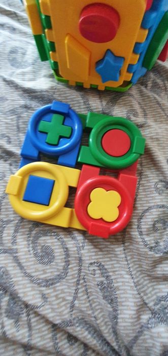 Развивающие игрушки