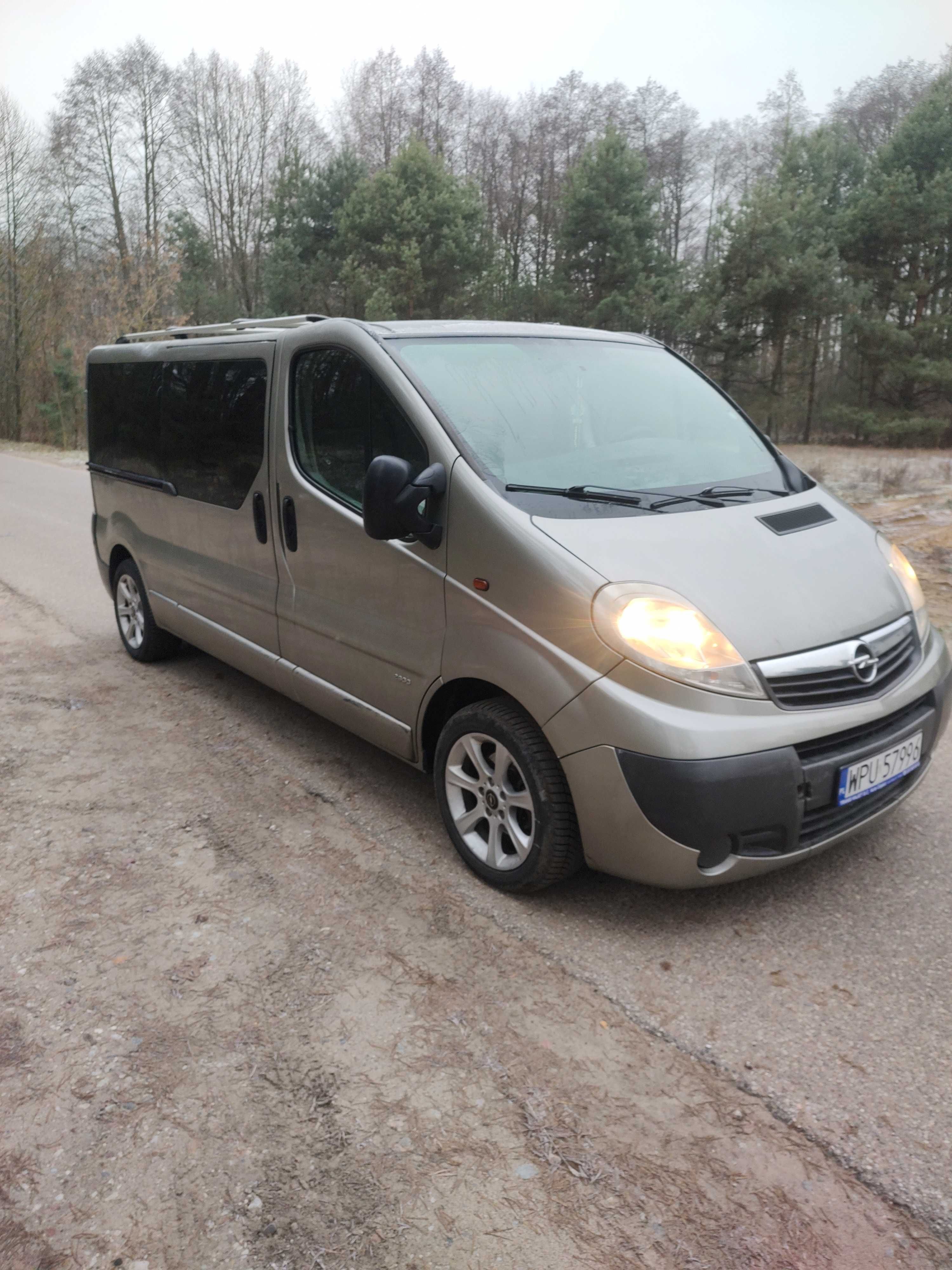 Sprzedam Opla Viwaro Long 9 os.2.l CDTI 2010 r.