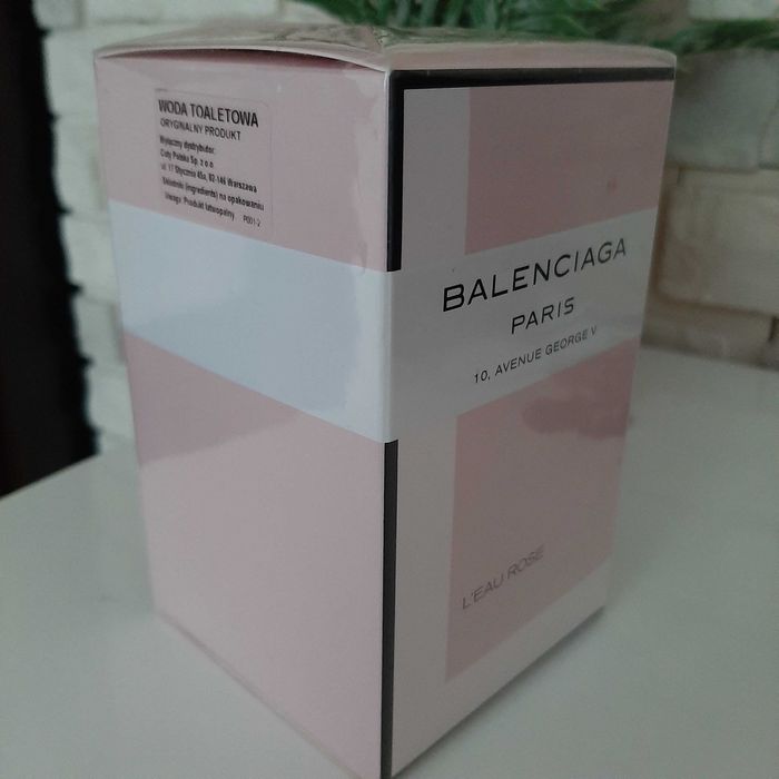 Unikat. BALENCIAGA Paris 10, Avenue George V  L'EAU ROSE
