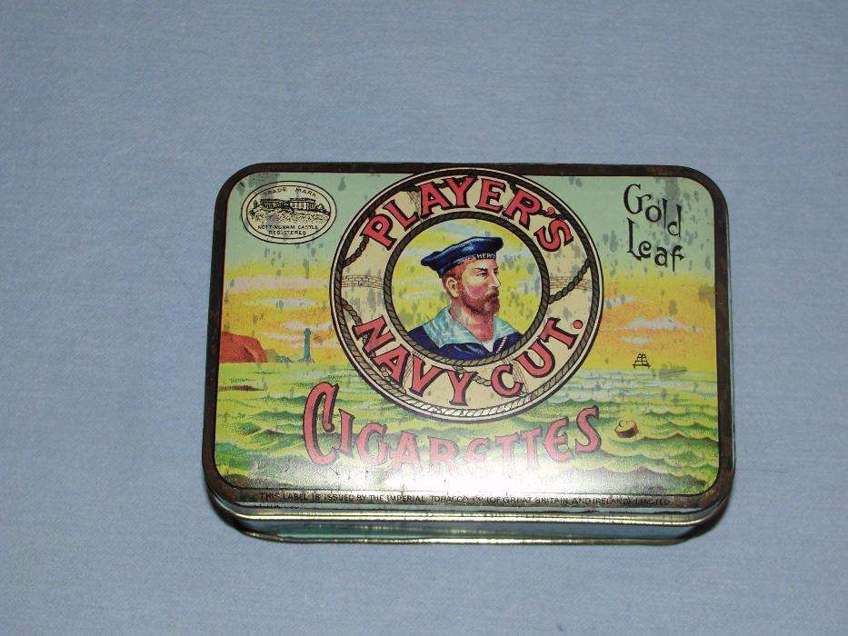 Antiga lata de tabaco Player's Navy Cut