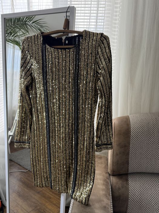 Продам сукню