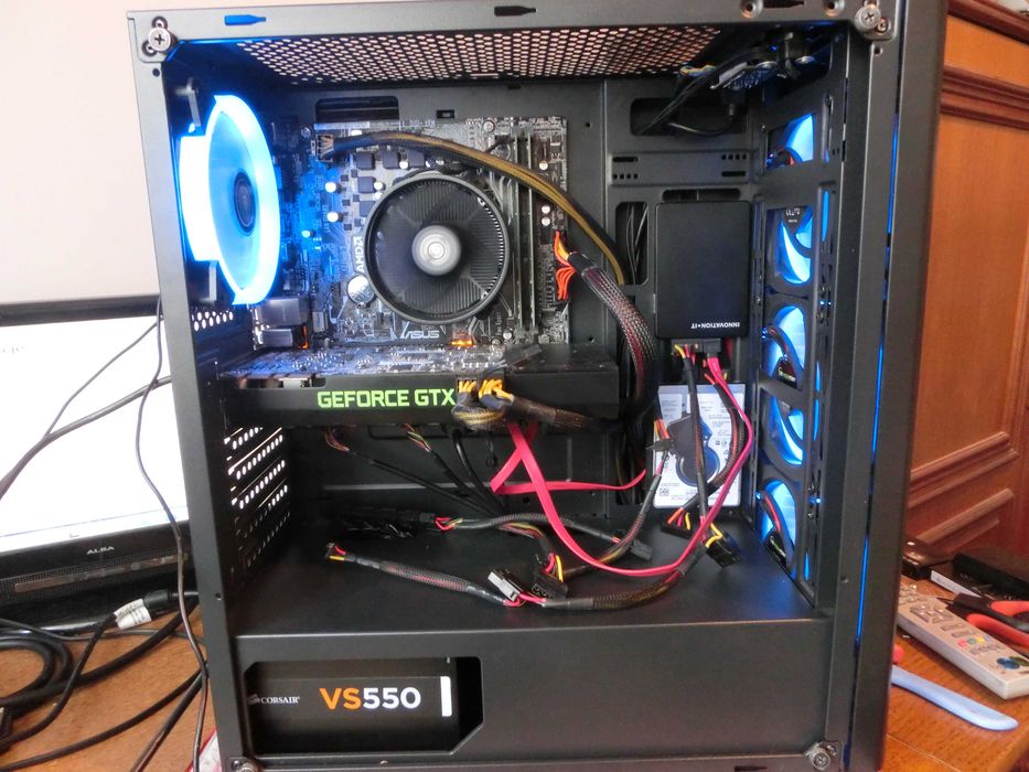 Komputer RYZEN 5 2400G 16 GB RAM