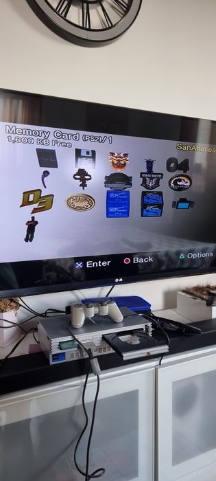 Playstation 2+2pady+Memory card+gra
