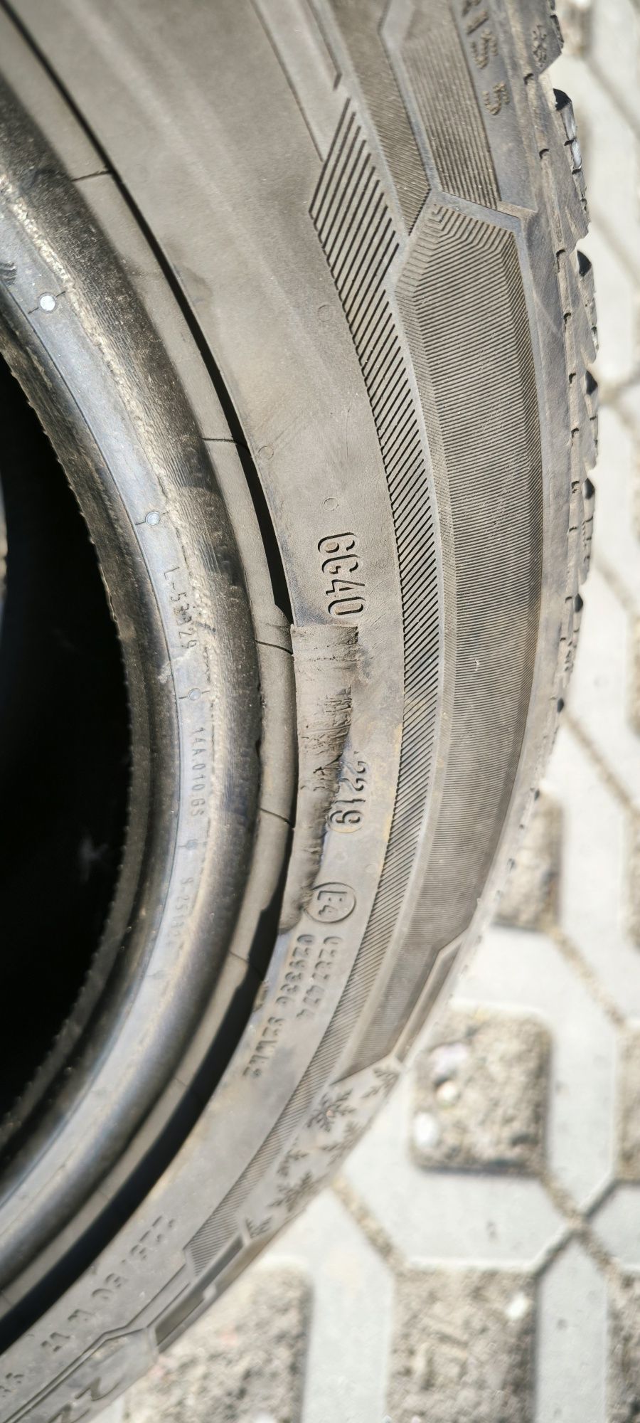 Sprzedam opony zimowe Barum Polaris 5 225/50r17