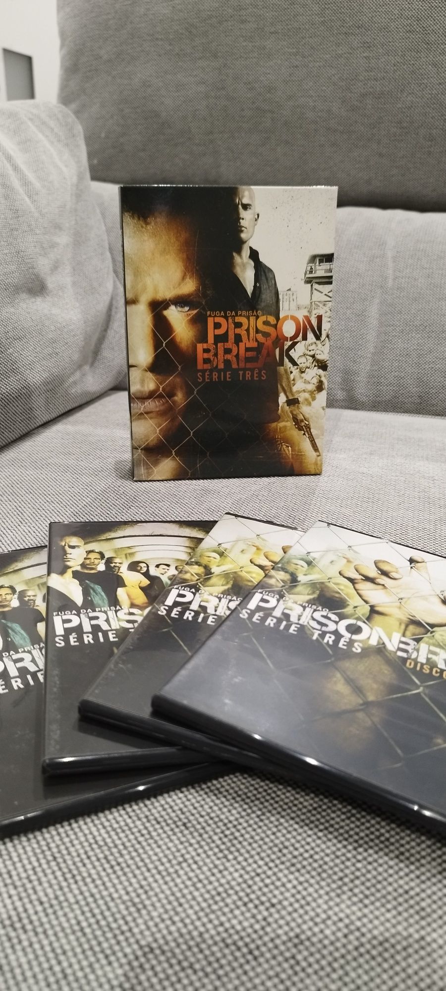 Coleção DVD Prison Break 1 2 3 4 cpmpletos