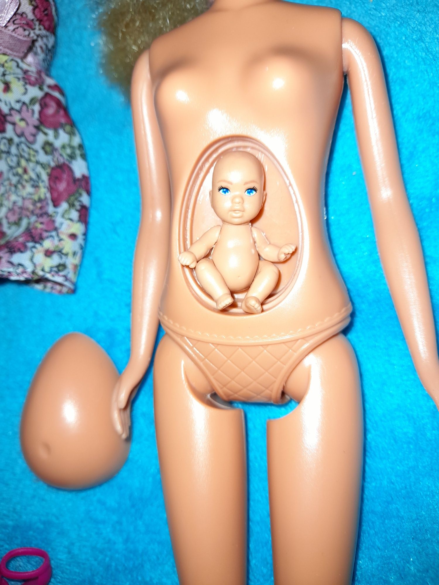 Barbie lalka w ciąży