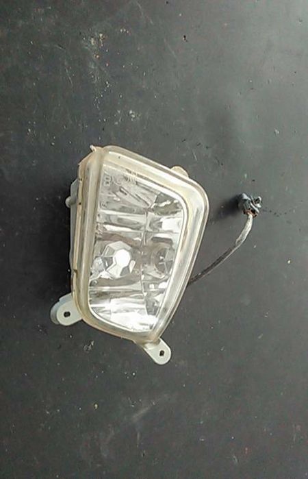 Farol nevoeiro frente esquerdo HYUNDAI Matrix (FC)