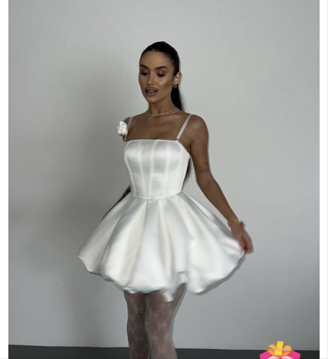 Сукня-балон з щільного сатину. Вечірня, весільна, нарядна сукня