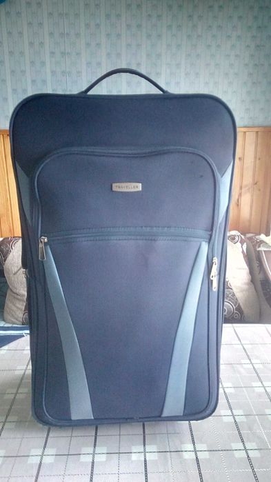 Продам валізу велику