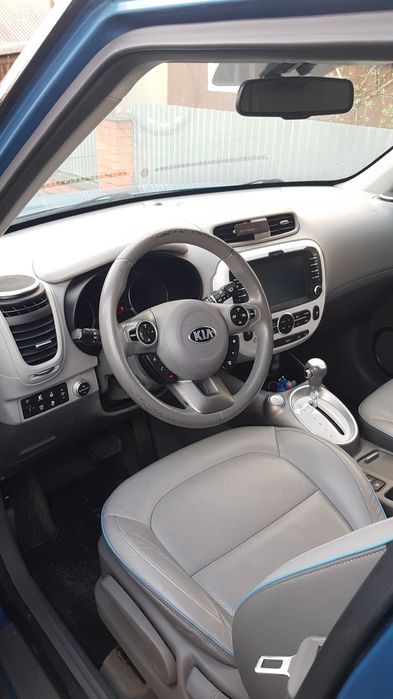 Kia soul еклектро