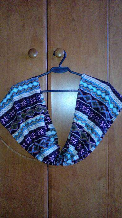 Cienki wielobarwny kolorowy komin