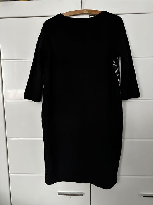 Czarna tunika w kwiaty i liście rozmiar L