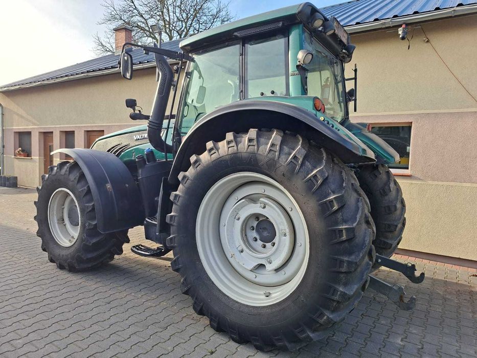 Ciągnik rolniczy Valtra T203, John Deere, Fendt