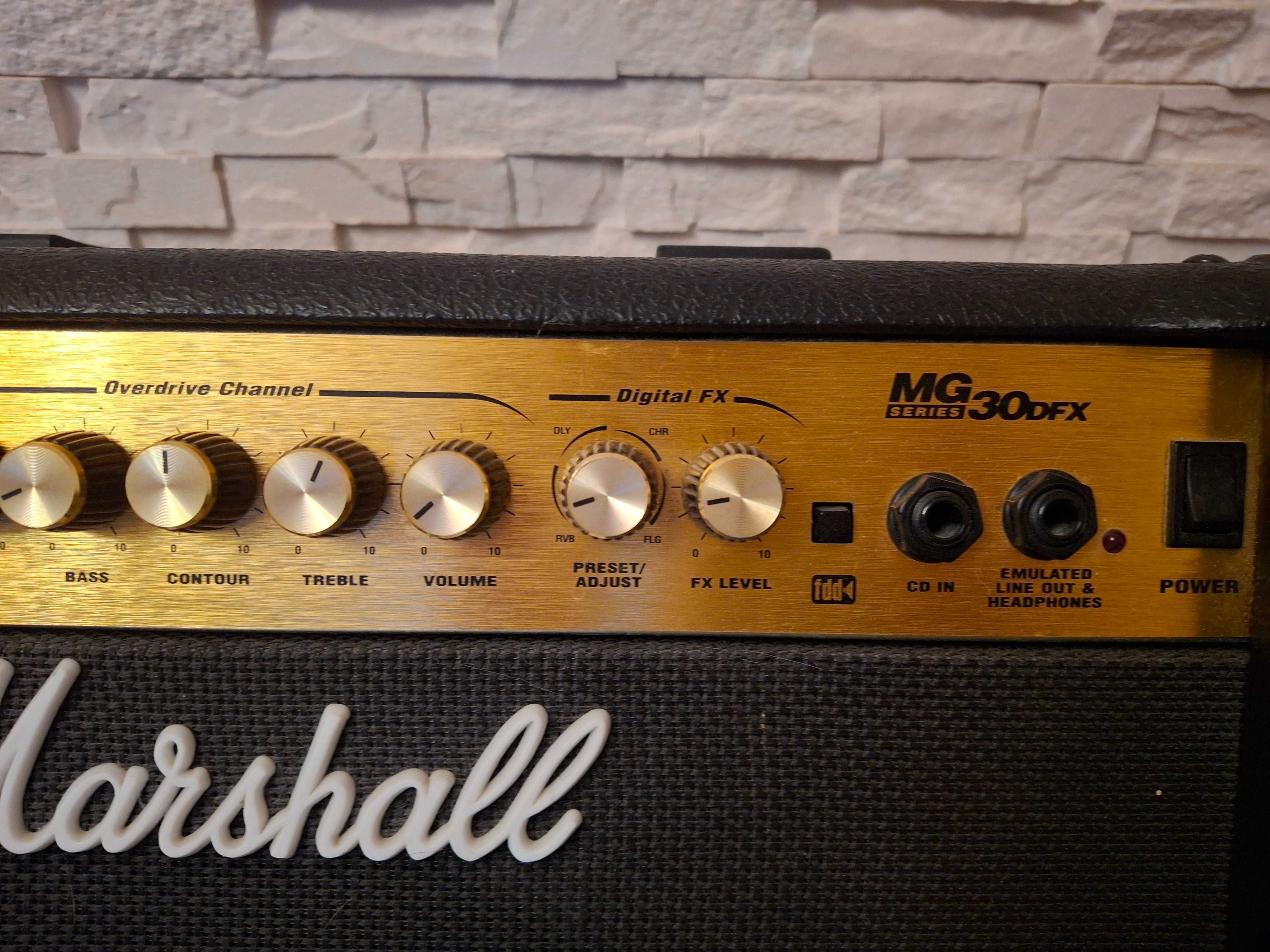 Комбік Marshall MG30DFX + підставка та футсвітч