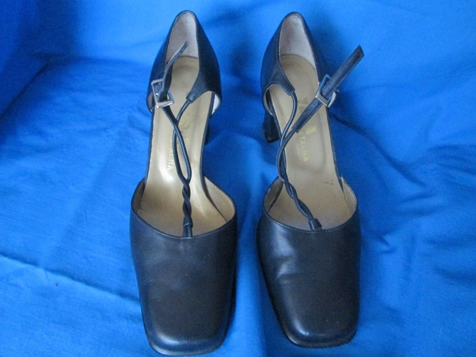 Calçado vintage em pele - fabrico nacional