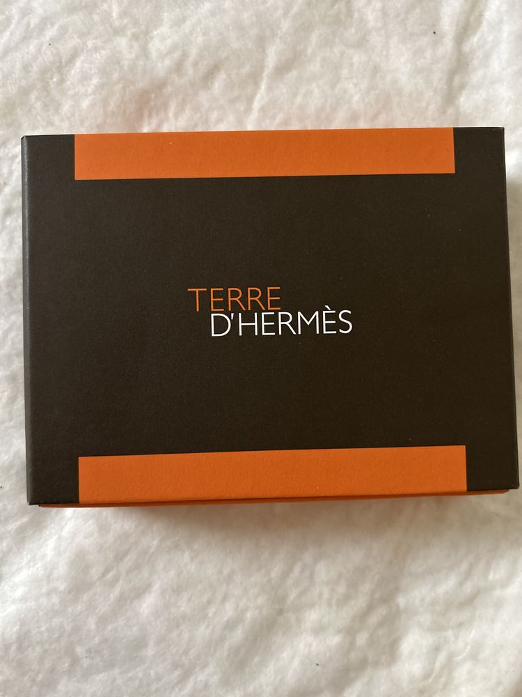 Чоловічі парфуми Terre d'Hermes