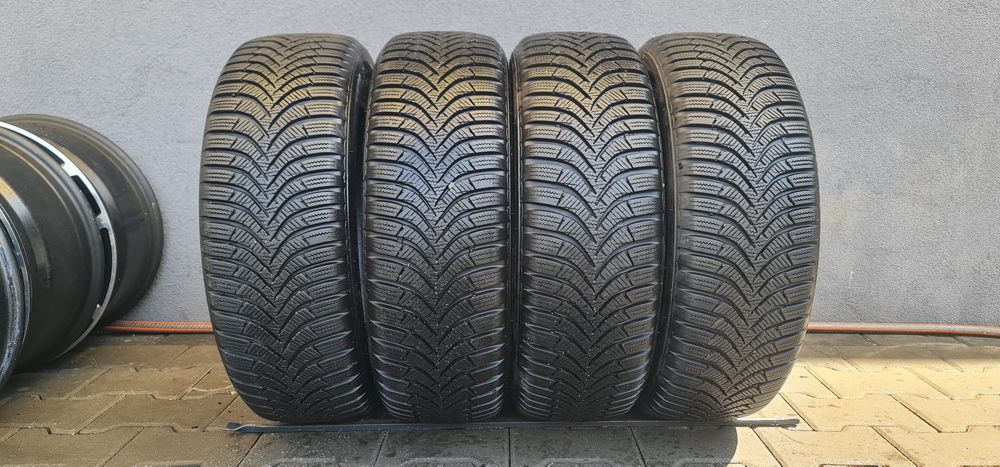 195/60/16 Hankook komplet Zimowe