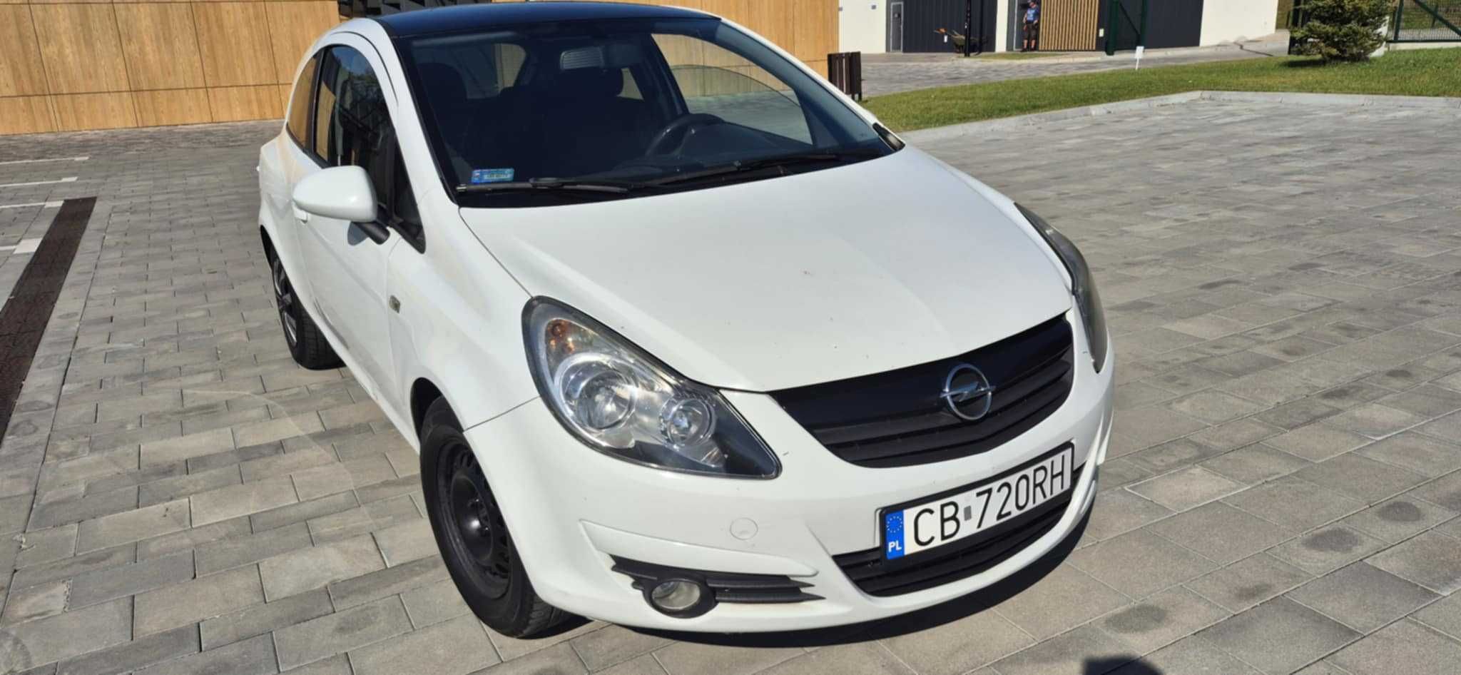 Opel Corsa D 1.4 benzyna 2009r klima