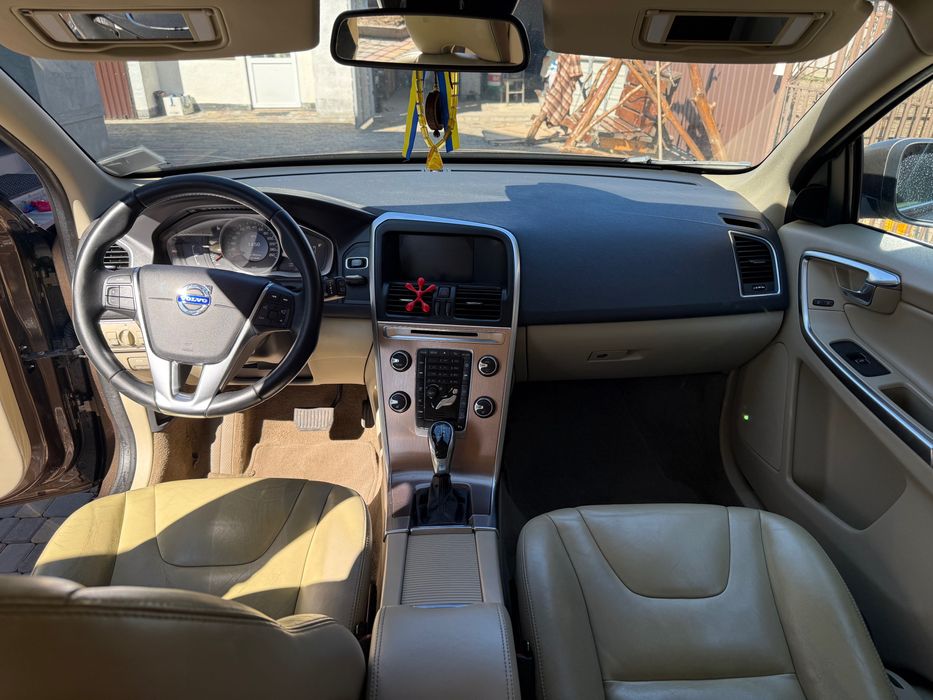 Volvo XC60 2014 року