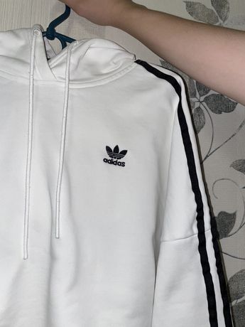 Укороченная кофта Adidas худи свитшот с капюшоном