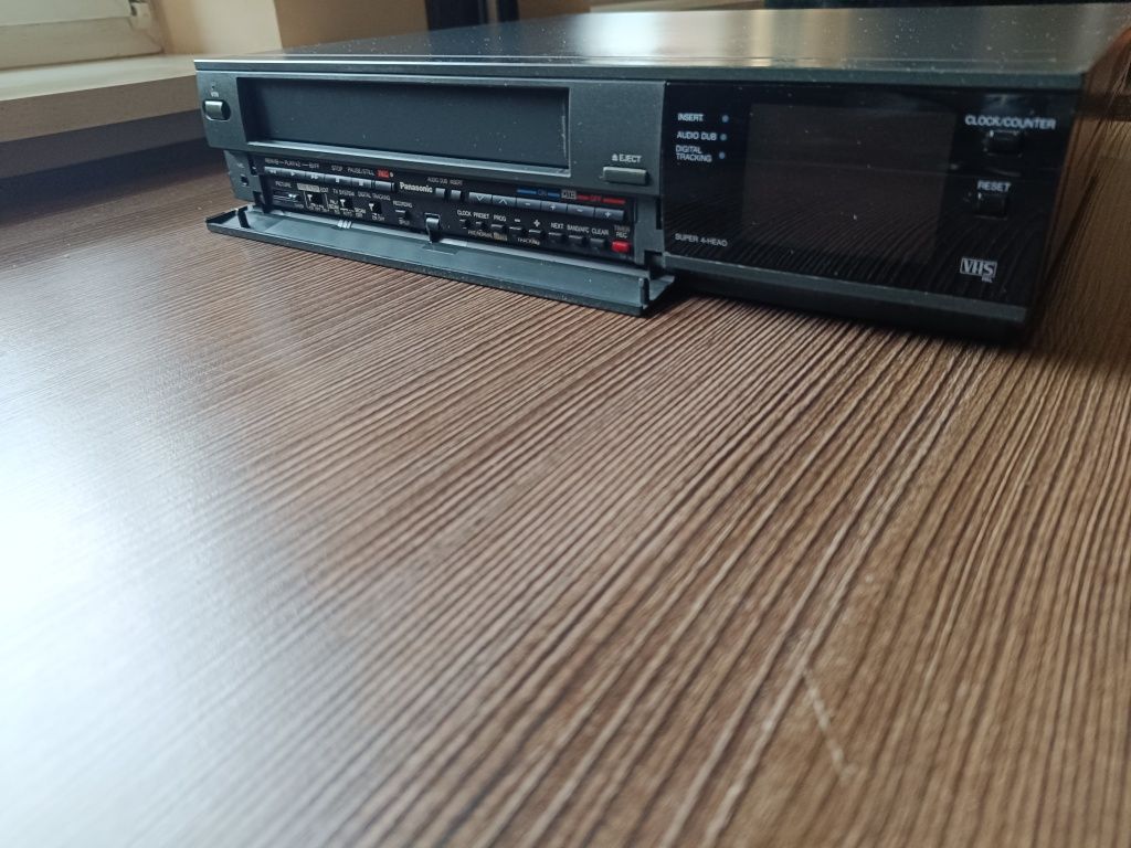 Magnetowid VHS Panasonic NV-L25HQ